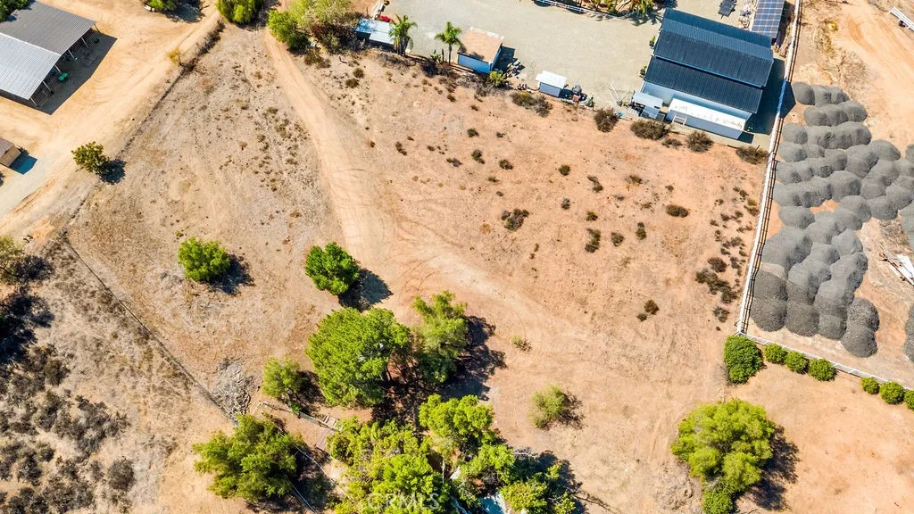 35160 Maples, Wildomar, California 92595 home-pic-19